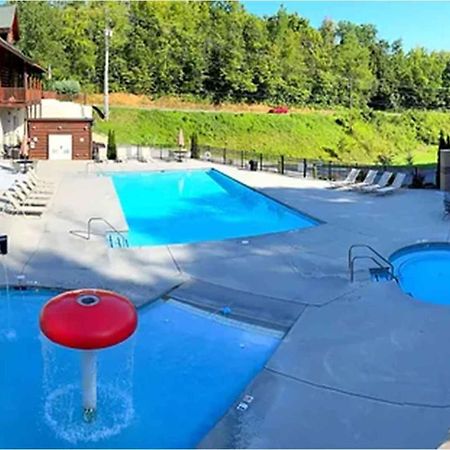 New Majestic 5 Star Amazing View, Pool, Hot Tub! Villa Pigeon Forge Buitenkant foto